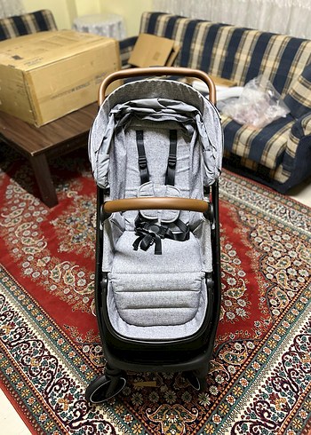 Gri Bebek Arabası Katlanabilir ve Rahat - Görsel 3
