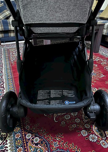 Gri Bebek Arabası Katlanabilir ve Rahat - Görsel 7