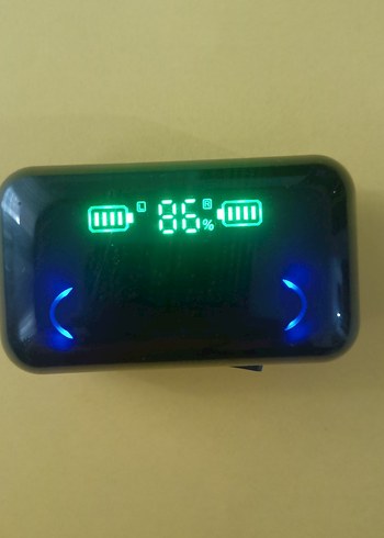 Siyah renk Kablosuz Kulaklık ve Powerbank - Görsel 2