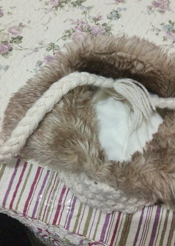 Kız için  9-10 yaş Bohem Kürklü Beyaz Örgü Bere - Görsel 2