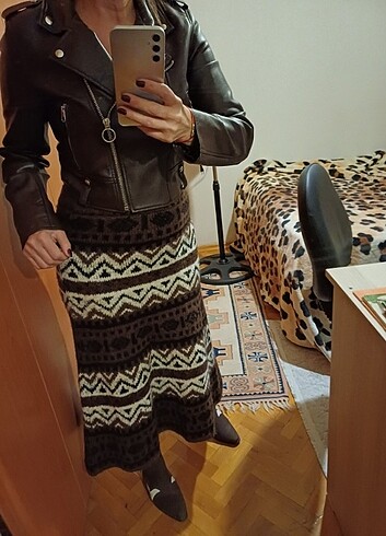 Bershka L beden yepyeni nokta cizik vs yok acı kahve L beden bik - Görsel 15