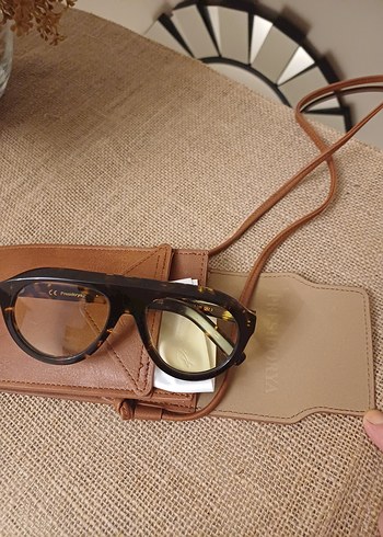 Sarı Parlak Retro Kadın Gözlüğü - Görsel 6