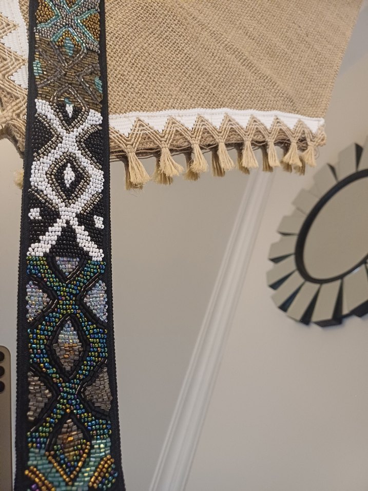 boncuk işlemeli nefis renk ve desene sahip kemer - Görsel 4