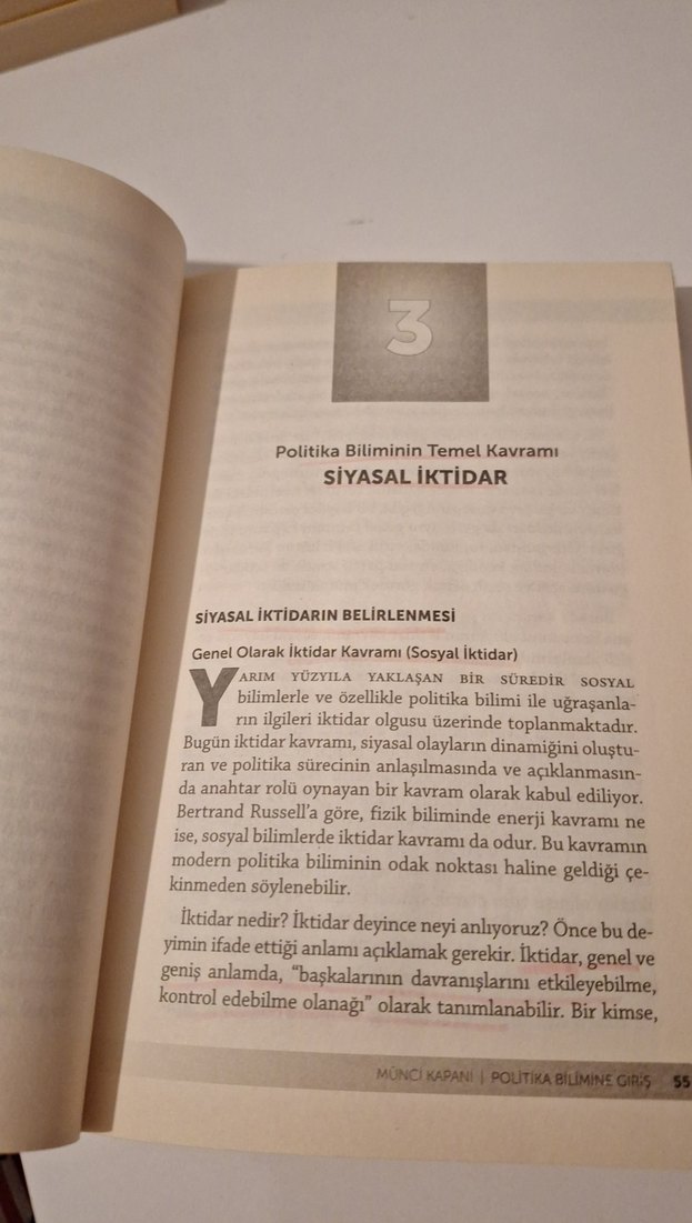 Politika Bilimine Giriş - Münci Kapani - Görsel 3