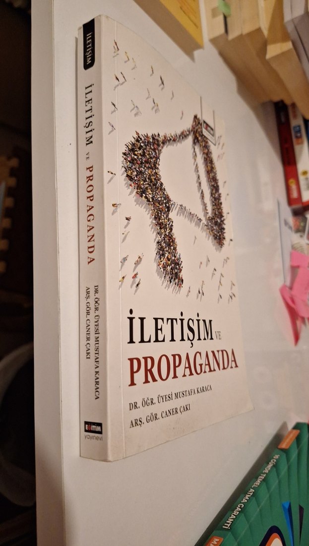 İletişim ve Propaganda Kitabı - Görsel 2