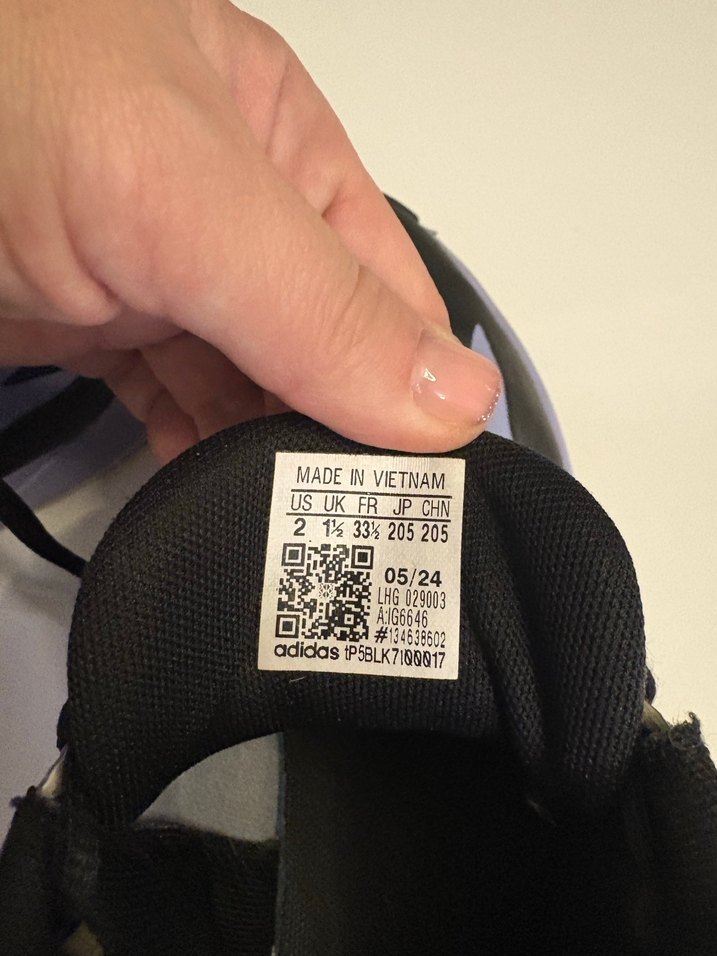 Adidas Mor Siyah Bağcıklı Basketbol Ayakkabısı - Görsel 4