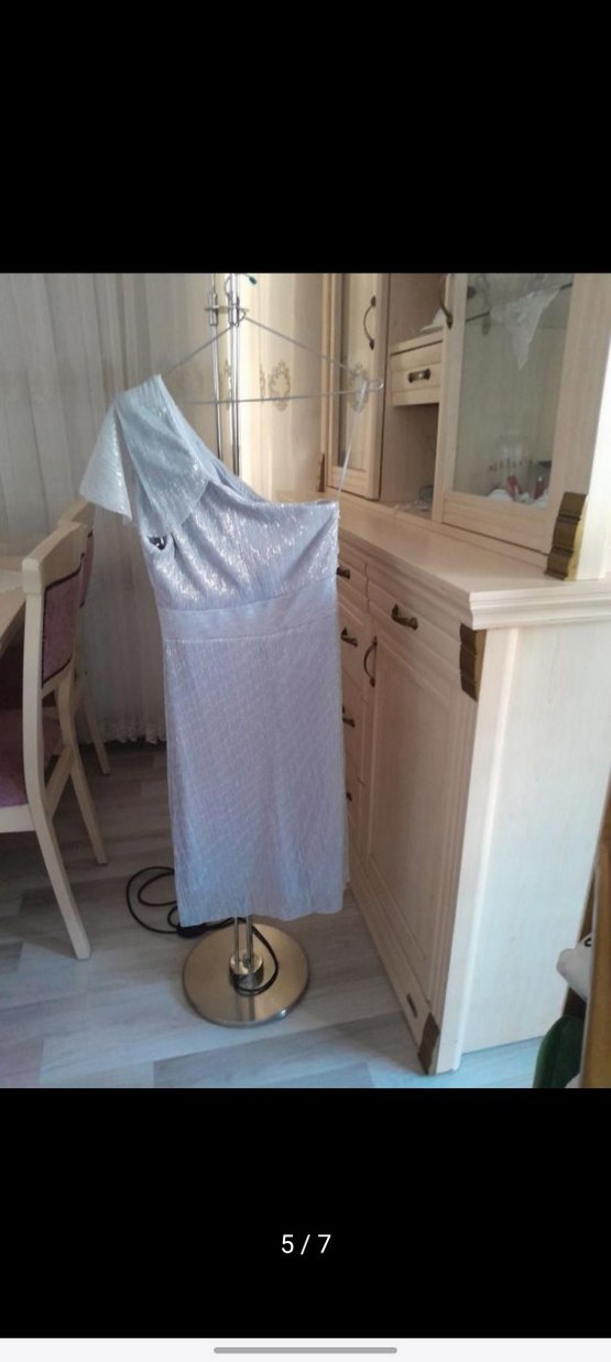 Gri Drapeli Midi Straplez Abiye Trendyol tek kollu elbise simli - Görsel 2