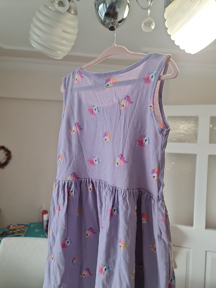 Kolsuz Mor Çiçekli Kız Elbisesi - Görsel 4