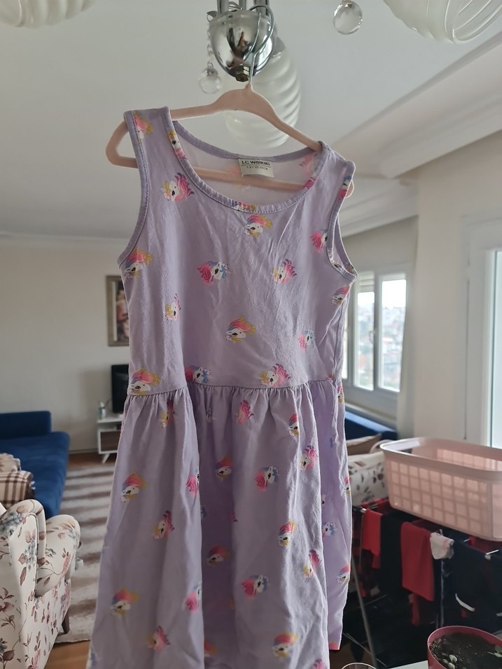 Kolsuz Mor Çiçekli Kız Elbisesi - Görsel 5