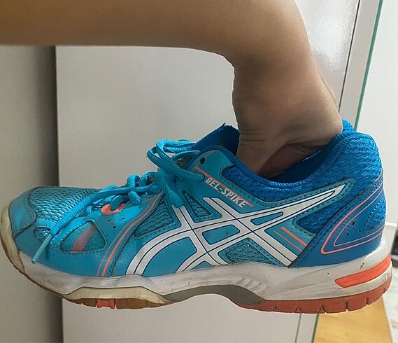 Asics spor ayakkabı