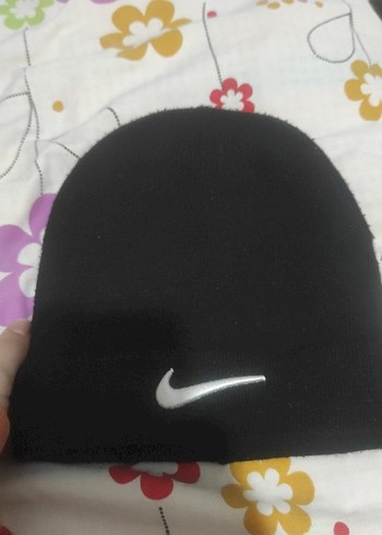 Nike Siyah Bere