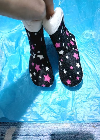 Kızlar için Rock Punk Yıldızlı Sıcak Ev Terliği - Görsel 2