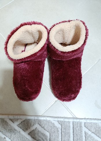 Bordo Kız Çocuk Kürklü Sıcak Ev Terliği - Görsel 2