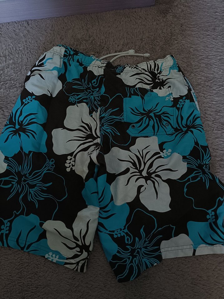 Düğmeli Mavi Çiçek Desenli Erkek Deniz Şortu - Görsel 2