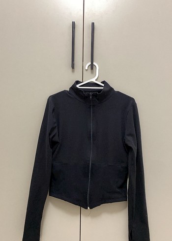 Siyah Yüksek Yakalı Uzun Kollu Kadın Spor Ceket - Görsel 3