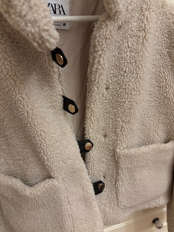 Peluş Detaylı Kısa Bej Kadın Ceket - Görsel 3