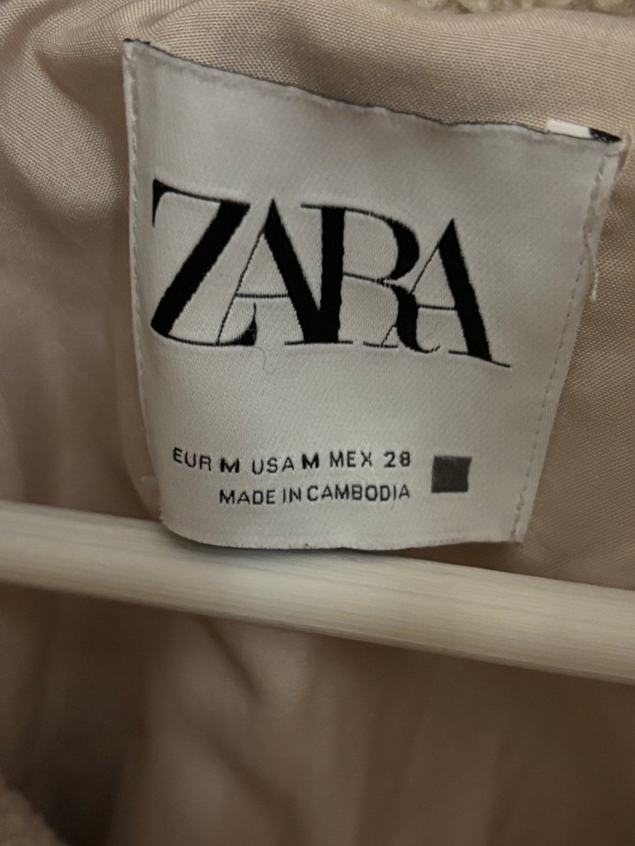 Peluş Detaylı Kısa Bej Kadın Ceket - Görsel 2