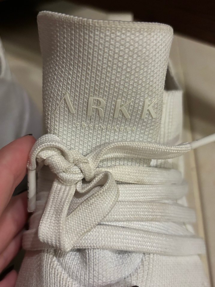 Beyaz Kadın Spor Ayakkabı, Dolgu Topuklu, Bağcıklı - Görsel 2