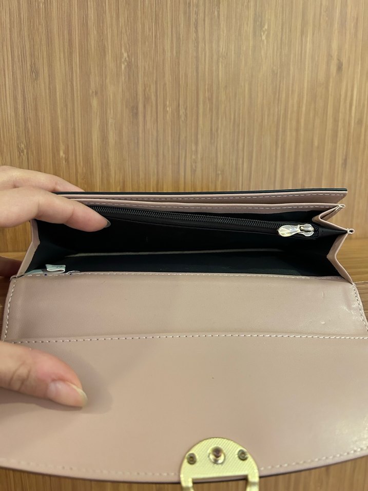 Bej Deri Kadın Tokalı Cüzdan - Görsel 4