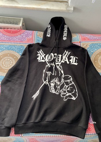 Kapitone Kemerli Kapüşonlu Siyah Baskılı Sweatshirt - Görsel 2