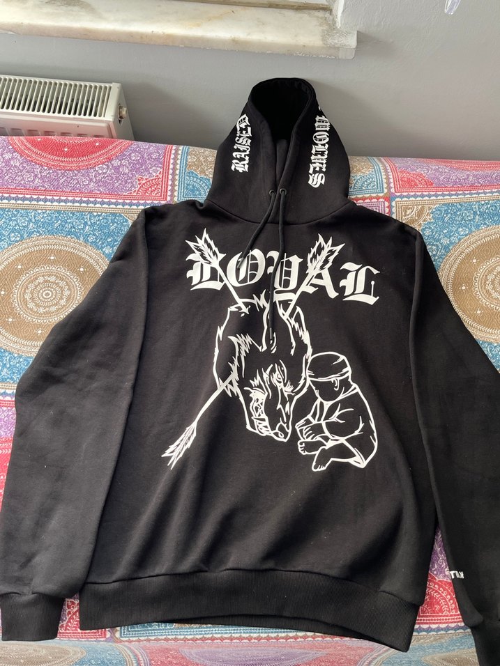 Kapitone Kemerli Kapüşonlu Siyah Baskılı Sweatshirt - Görsel 2