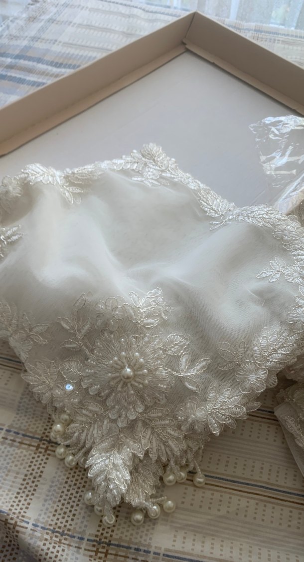 Fransız tülü  16 parça çiçek işlemeli boncuklu salon örtüsü - Görsel 3