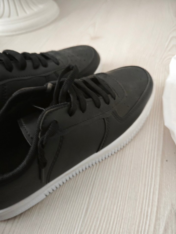 Siyah Bağcıklı Spor Ayakkabı - Görsel 4