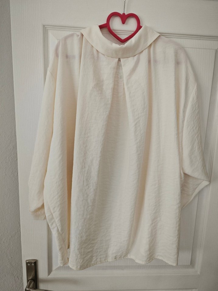 Kadın Beyaz Keten Düğmeli Gömlek - Görsel 2