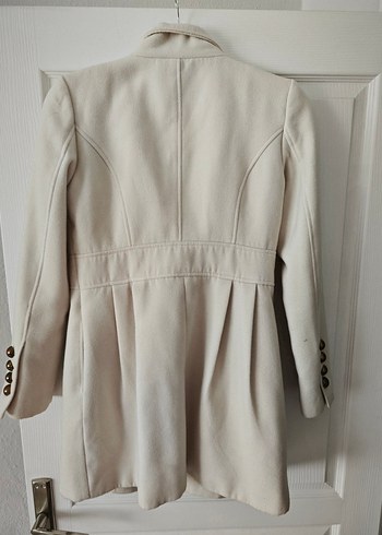 Krem Rengi Kadın Kaban - Görsel 4