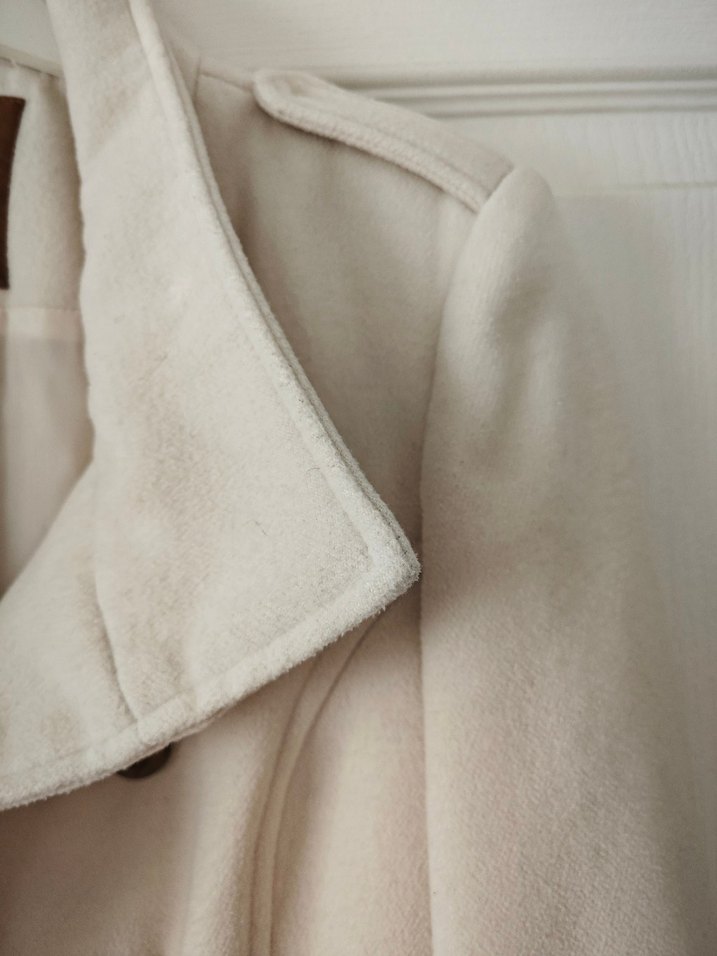 Krem Rengi Kadın Kaban - Görsel 3