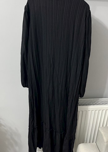 Uzun Kollu Siyah Piliseli Uzun Elbise - Görsel 3