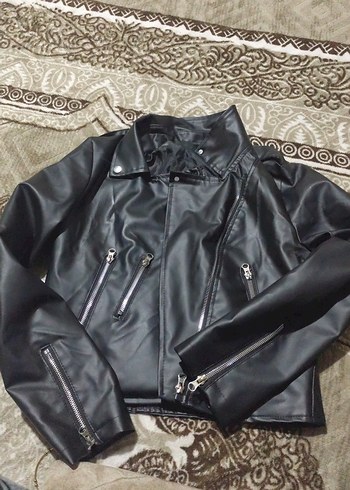 Siyah Parlak Mini Deri Biker Ceket kemeri yoktur - Görsel 5