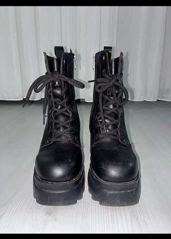 Siyah Deri Goth Platform Topuklu Kadın Bot - Görsel 3