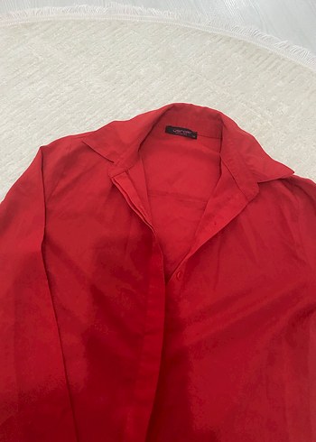 Kırmızı V Yakalı Uzun Kollu Kadın Gömlek - Görsel 3