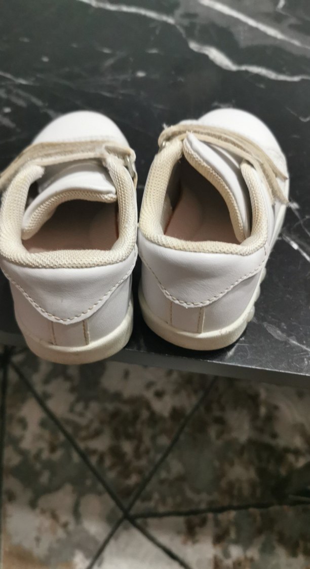 Kız Çocuk Beyaz Cırt Cırtlı Spor Ayakkabı - Görsel 5