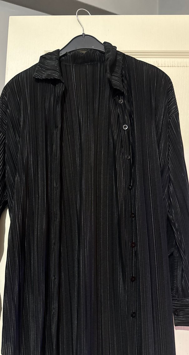 Kadın Siyah Pilili Uzun Kollu Gömlek - Görsel 2