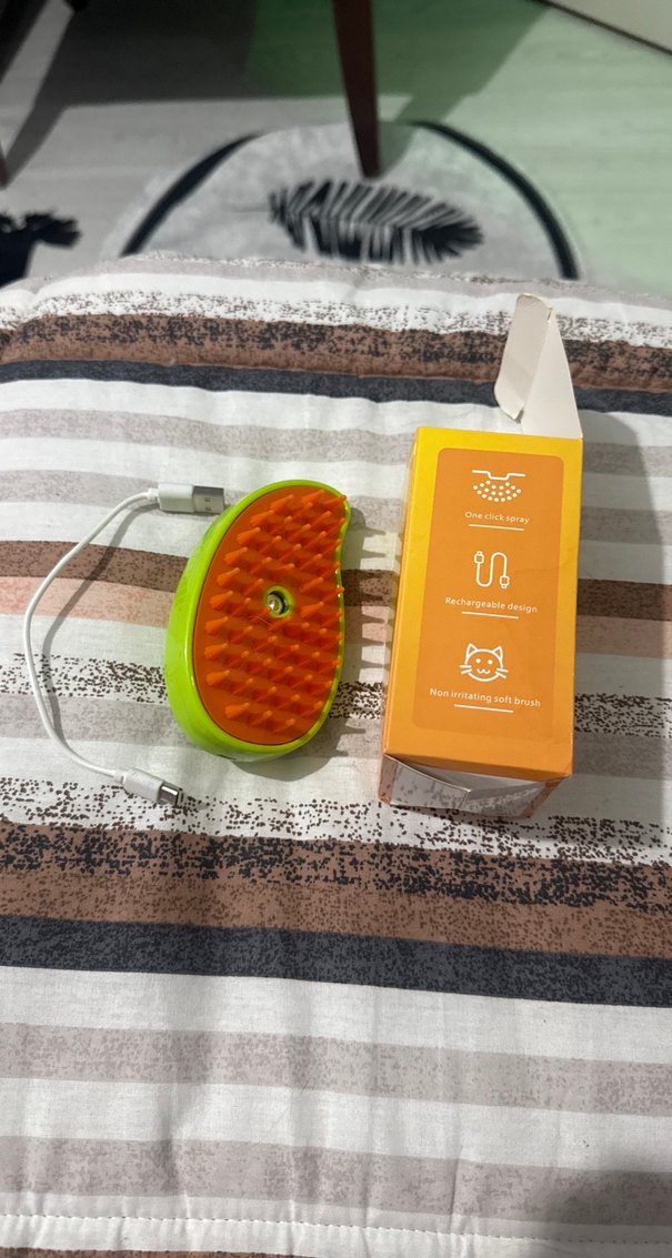 Yeşil Spreyli Kedi Masaj Fırçası - Görsel 2