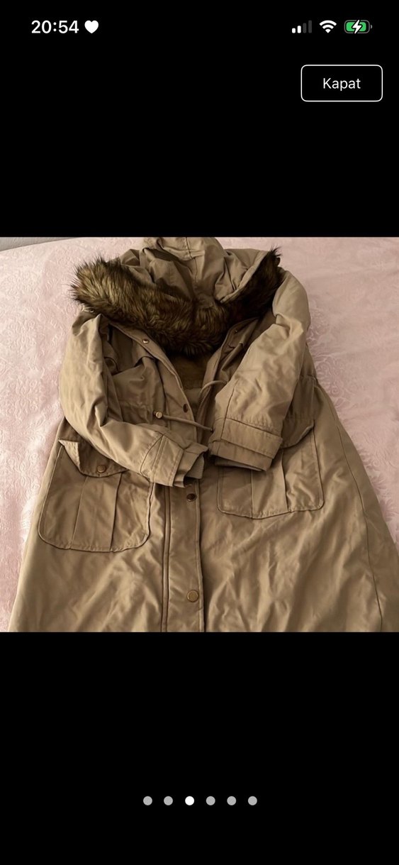 Kapüşonlu Krem Kadın Uzun mont  koltuk altı sökük sadece - Görsel 3