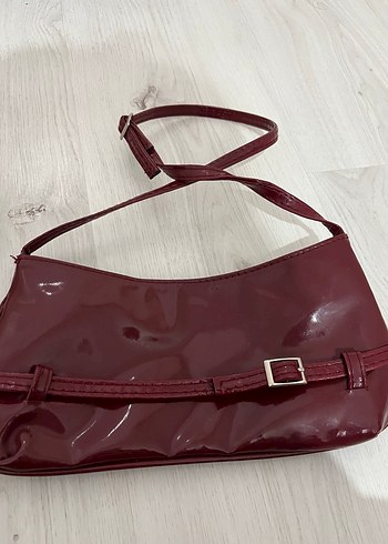 Bordo Parlak Deri Tokalı Kadın Çanta - Görsel 2