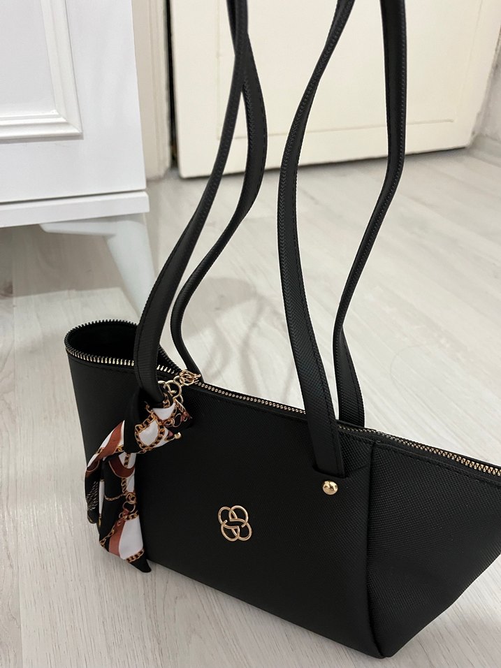 Siyah Yılan Desenli Fermuarlı Kadın Çanta - Görsel 2