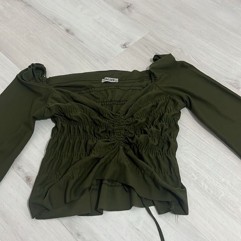 Düğmeli, Uzun Kollu Haki Midi bluz - Görsel 3