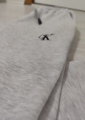 Sıfır Calvin Klein baggy eşofman - Görsel 3