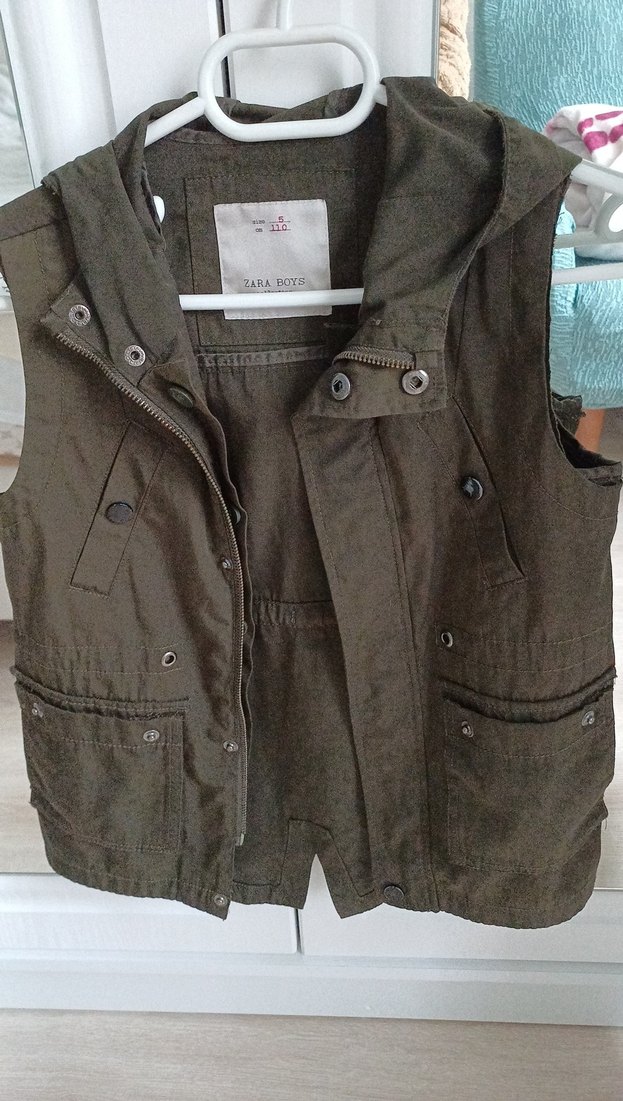 Erkek Çocuk Düğmeli Kolsuz Kahverengi Yelek - Görsel 3