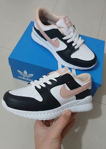 çocuk nike Beyaz Siyah Bağcıklı Spor Ayakkabı - Görsel 2