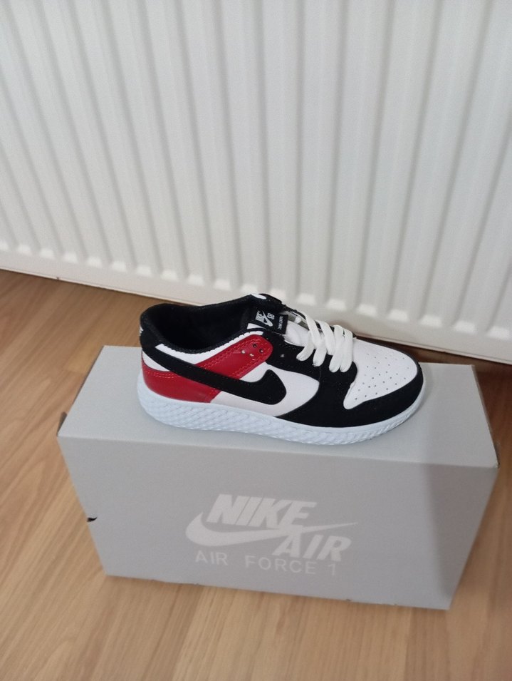 nike çocuk Beyaz Siyah Kırmızı Spor Ayakkabı - Görsel 3
