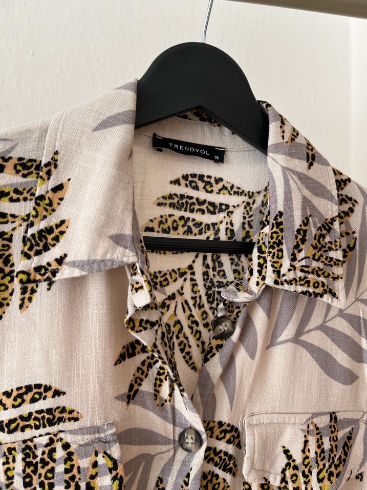 Bej Zebra Desenli Kısa Kollu Kadın Tulum - Görsel 3