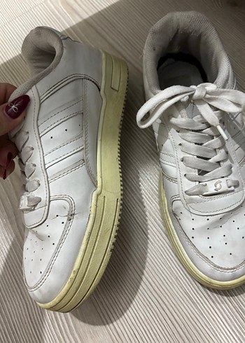 Beyaz Bağcıklı Kadın Spor Ayakkabı - Görsel 2