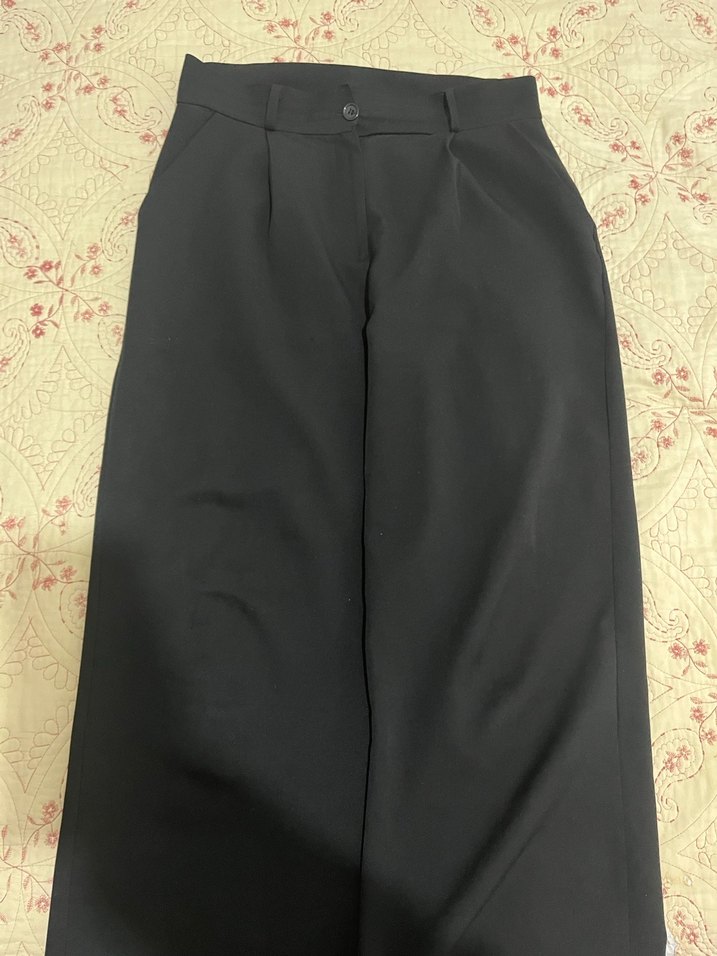 Kadın Siyah Pilili Kumaş Pantolon - Görsel 2