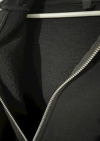 Siyah Fermuarlı Kapüşonlu Sweatshirt - Görsel 3