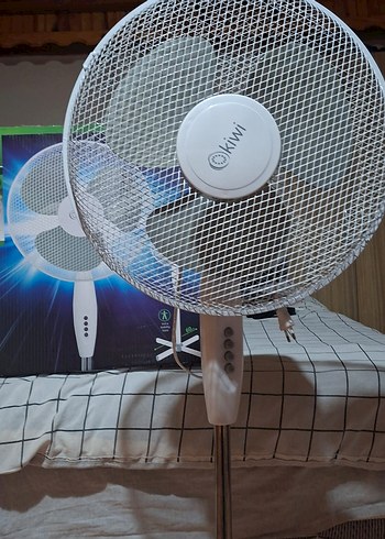 Beyaz Kiwi Ayaklı Vantilatör - Görsel 2